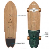 Cruiser-Skateboard mit Holzoptik und bronzenen Rädern in 28"-Größe